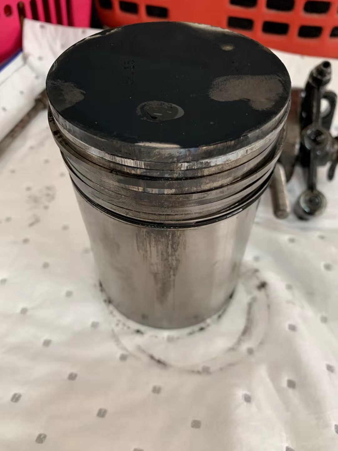 华北某炼厂化验中心十六烷值机飞车检修拆检