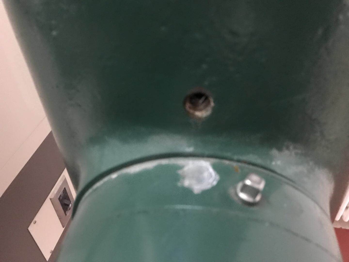 华北某石油科研院所辛烷值机维修(活塞划痕)